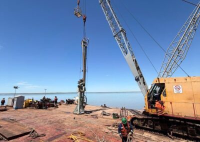 Desmontaje del brazo de carga marino Nº 6 en la Posta de Inflamables Nº 2