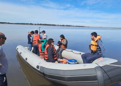 Operativo en el Dique Paso Las Piedras - Servicios de lancha para Aguas Bonaerenses S.A.