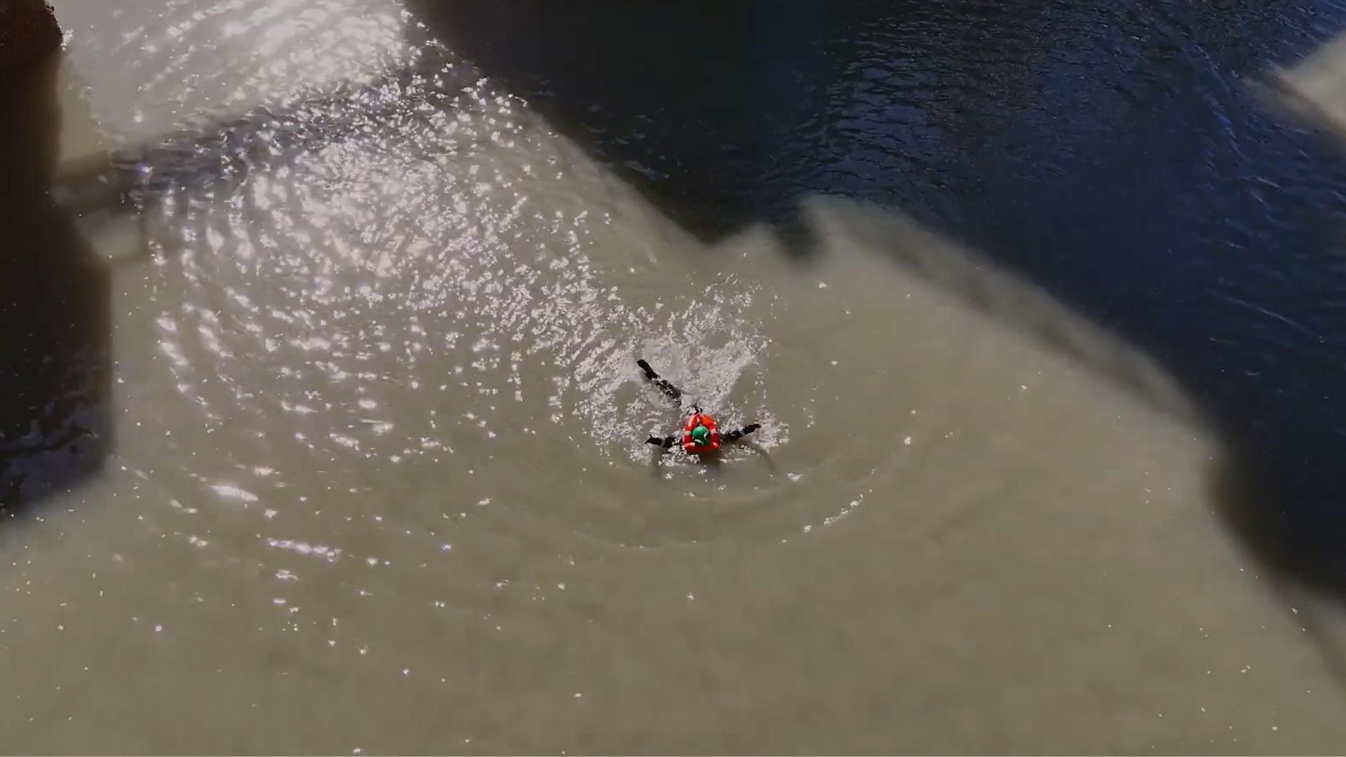 Simulacro de rescate de hombre al agua realizado por Lanchas del Sur en Compañía Mega
